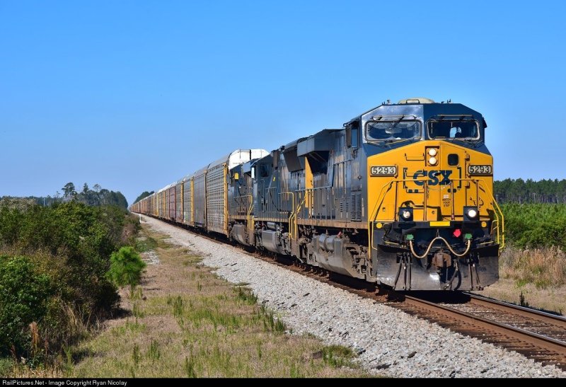 Американский тепловоз CSX