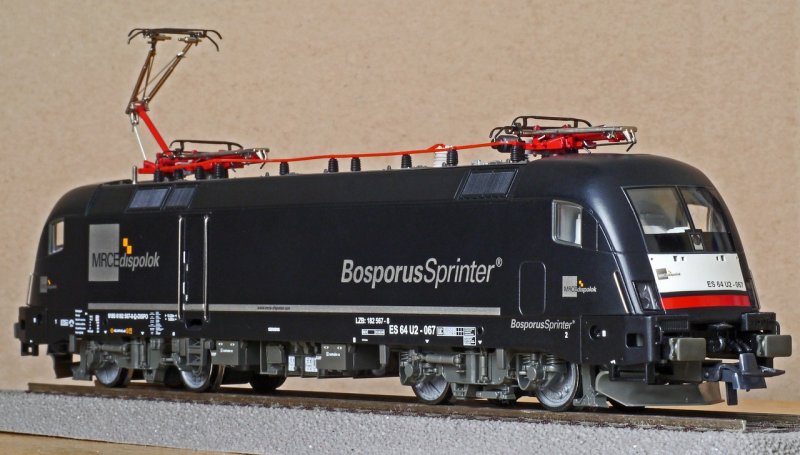 Taurus Electric locomotive Dimensions