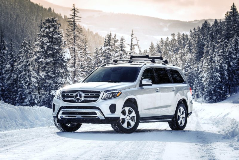 Mercedes gl 2022 зима