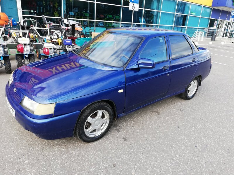 Lada 2110 синий