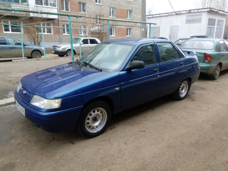 ВАЗ 2110 синяя