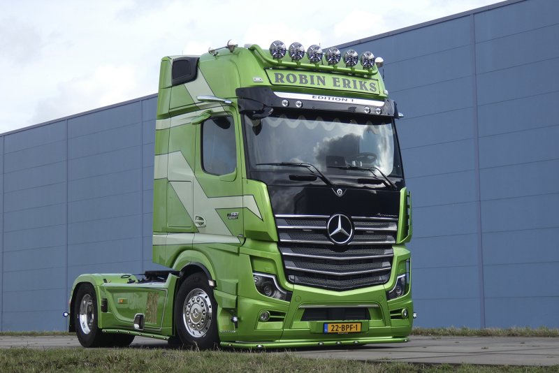 Mercedes-Benz Actros 1863