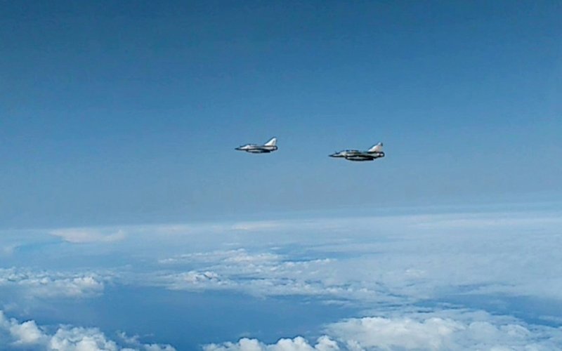Су-27 над черным морем