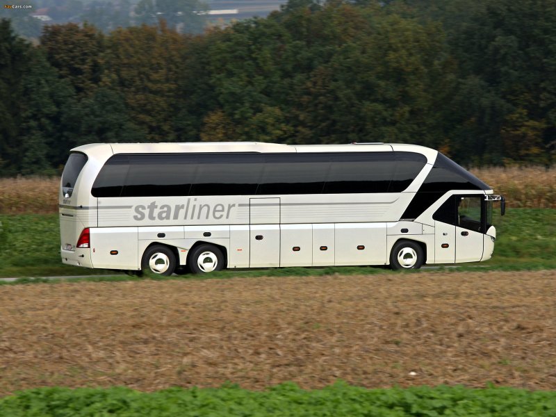 Автобус Neoplan Starliner