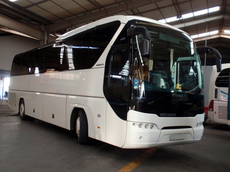 Автобус Neoplan Tourliner