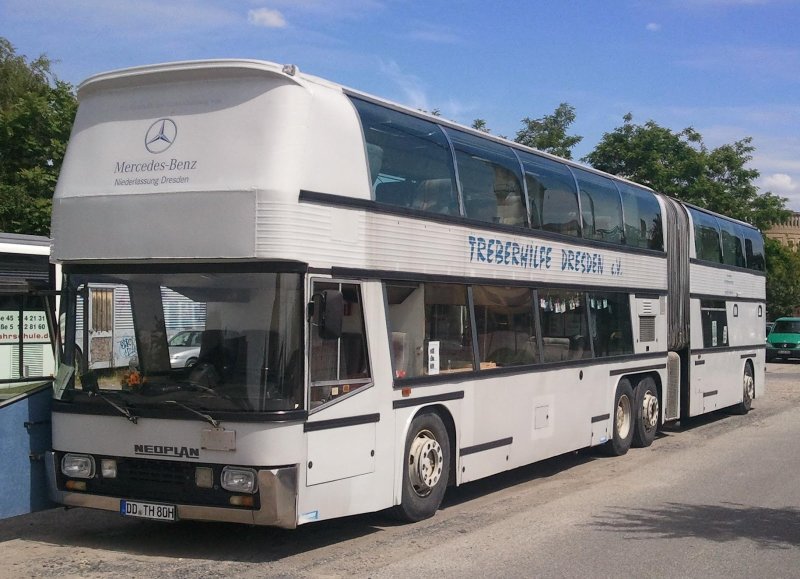 Автобус Neoplan Jumbocruiser
