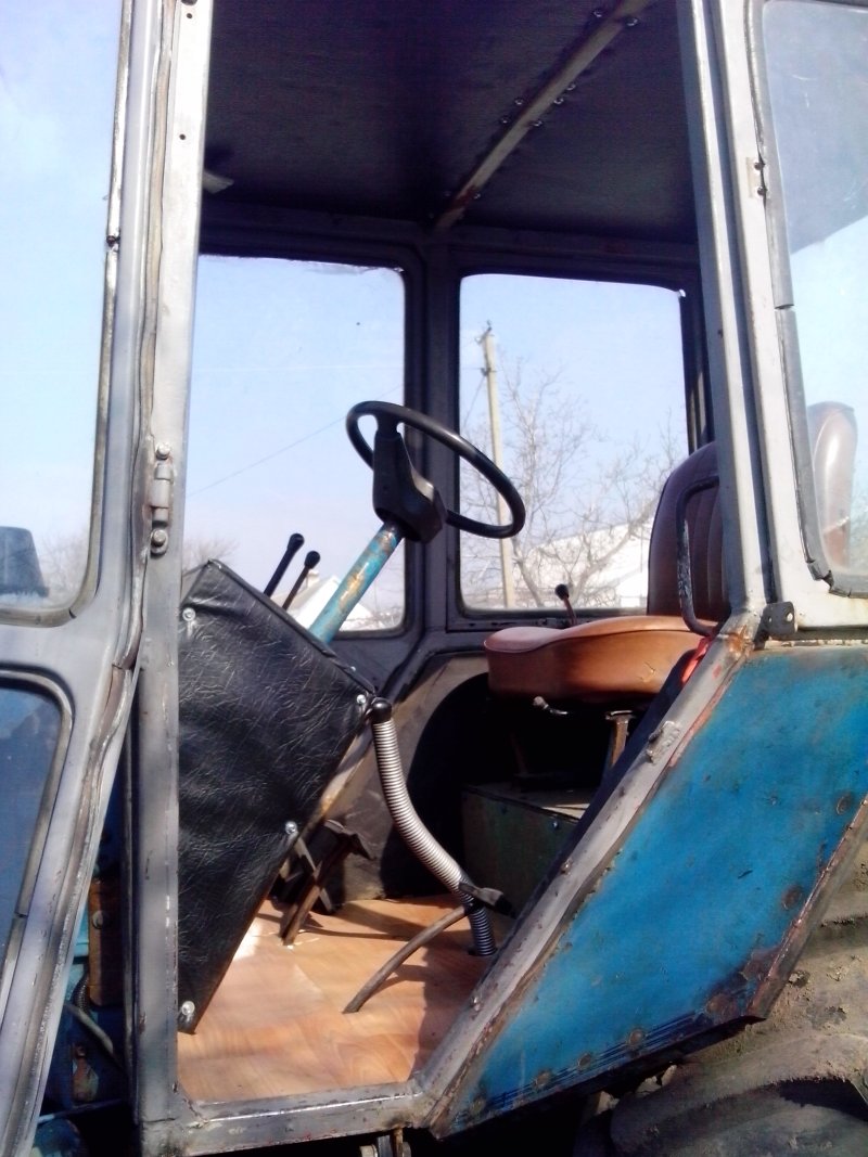 МТЗ 80 С кабиной от ЮМЗ
