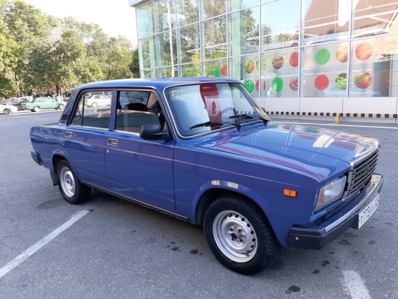 ВАЗ 2107 синяя