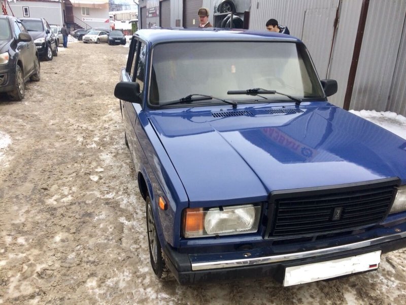 ВАЗ 2107 синяя полночь