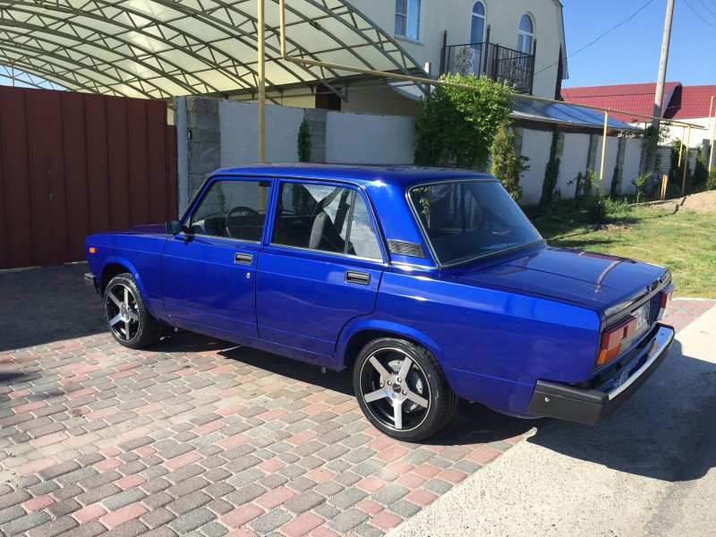 ВАЗ 2107 мускари r17