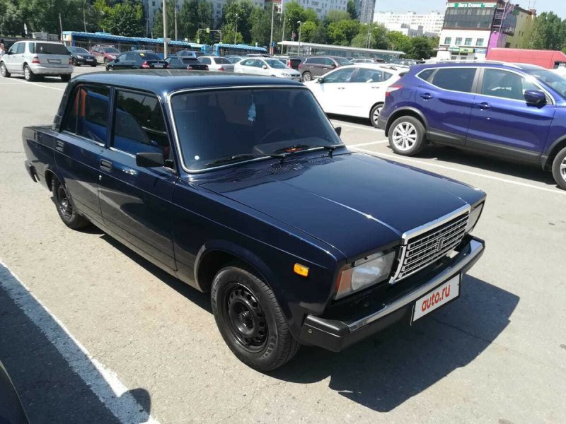 Сине-черный цвет ВАЗ 2107