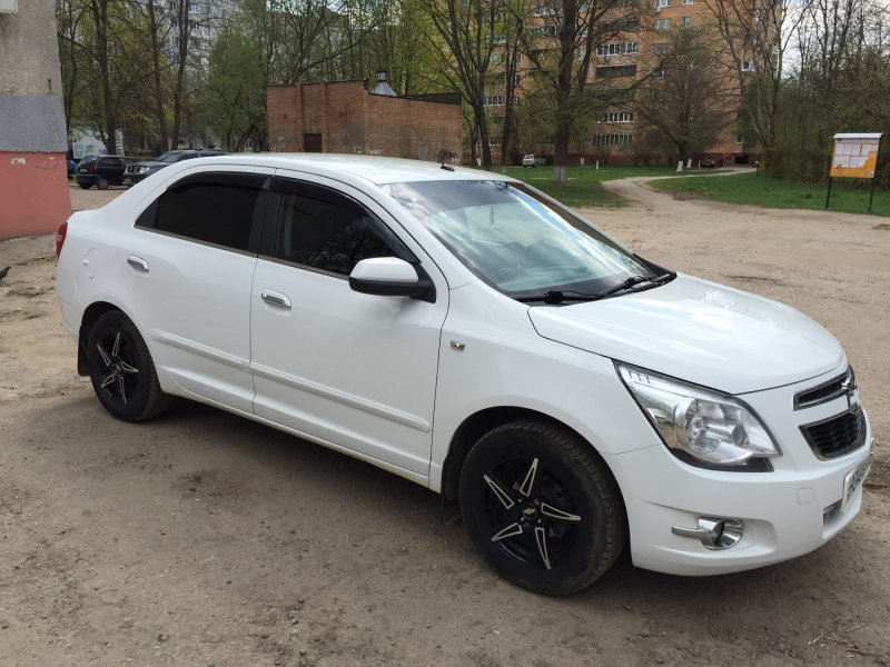 Chevrolet Cobalt White Tuning