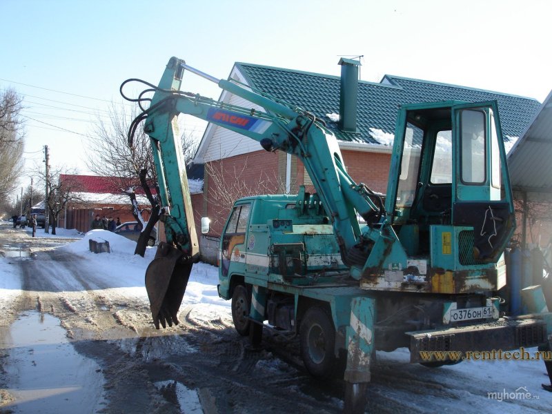 Колёсный экскаватор Aichi b301