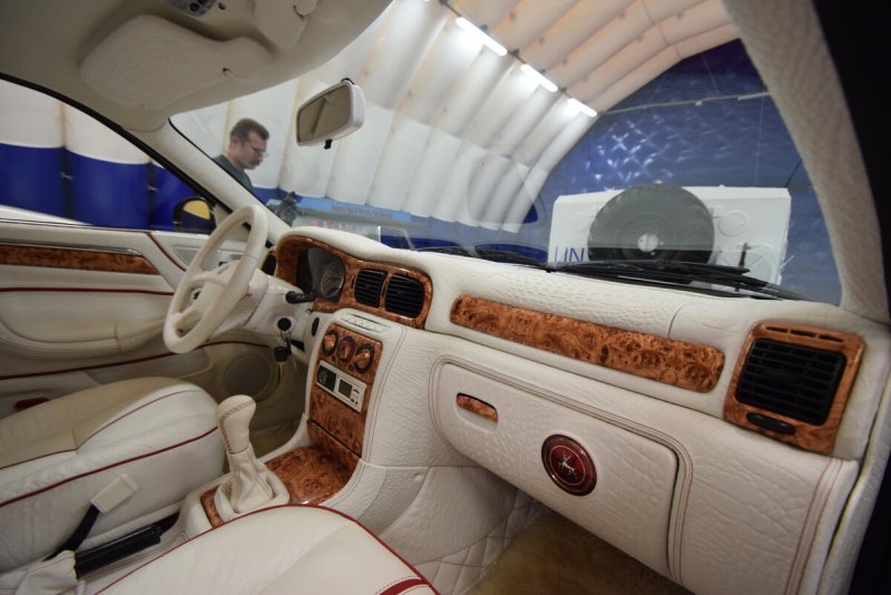 ГАЗ 3111 салон