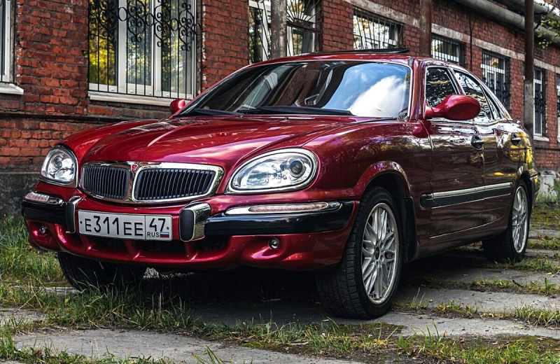 ГАЗ-3111 автомобиль