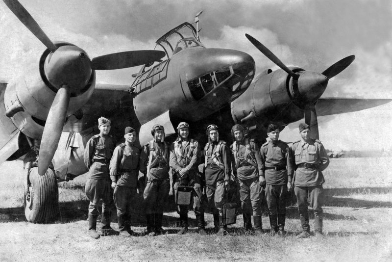 Ту-2 пикирующий бомбардировщик