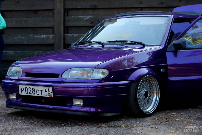 Lada 2115 stance