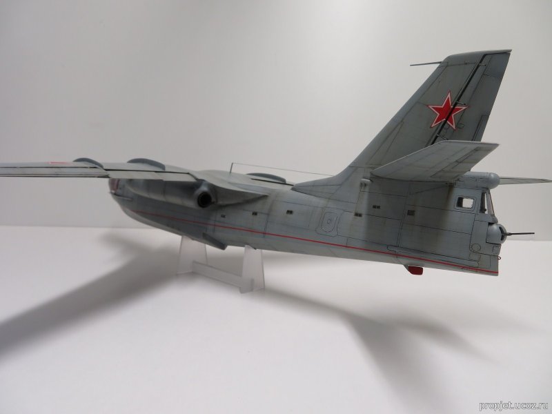 Бериев бе-10 из бумаги
