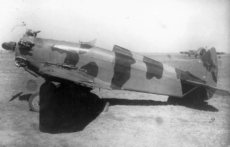 УТ-1б самолёт