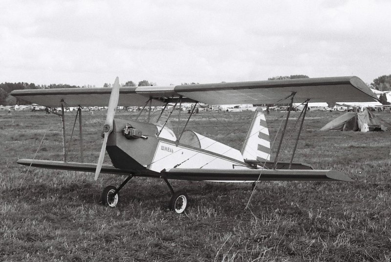 Легкий самолет УТ-2 Шмель