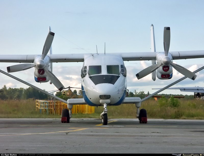 Антонов АН-28