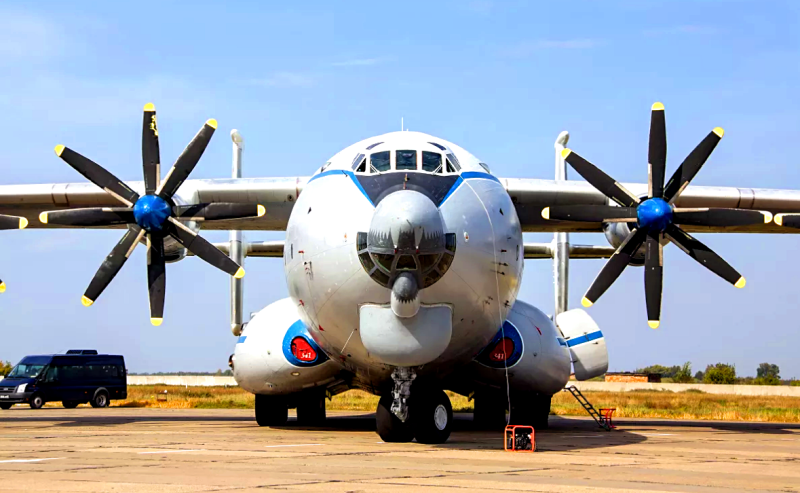 Самолёт Антей АН-22