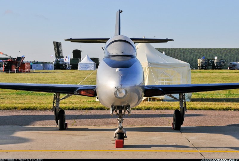 Реактивный самолёт Yak -34