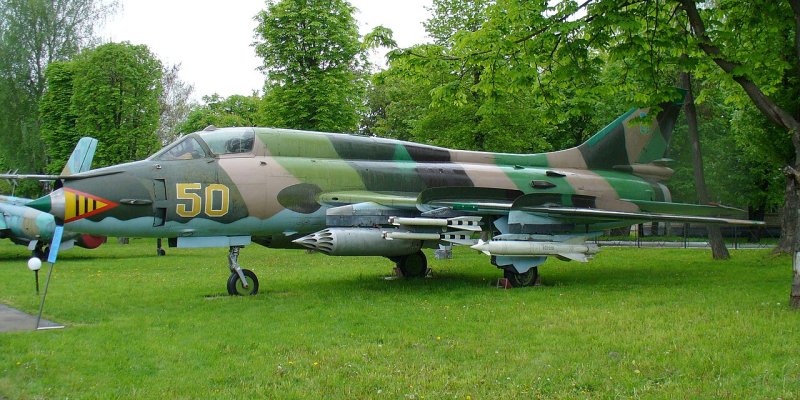 Истребитель-бомбардировщик Су-17м3