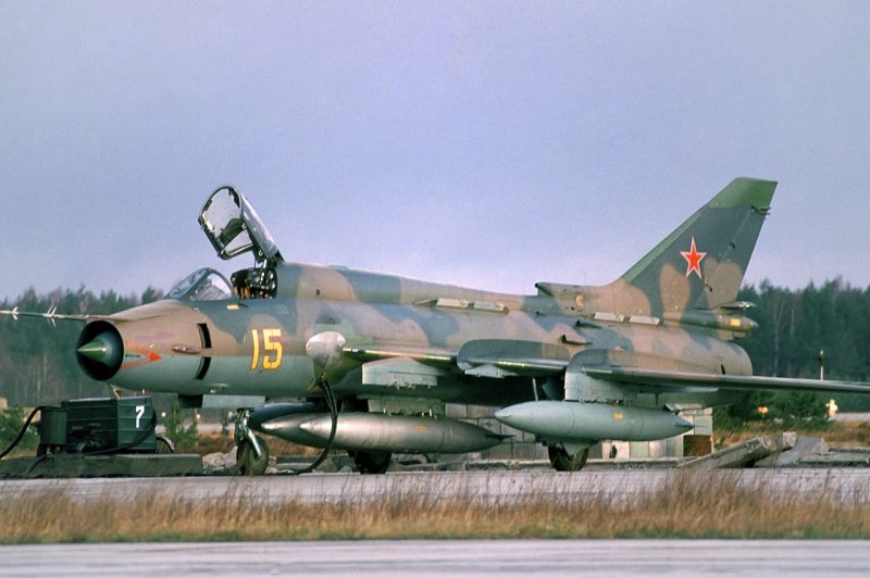 Истребитель-бомбардировщик Су-17м3