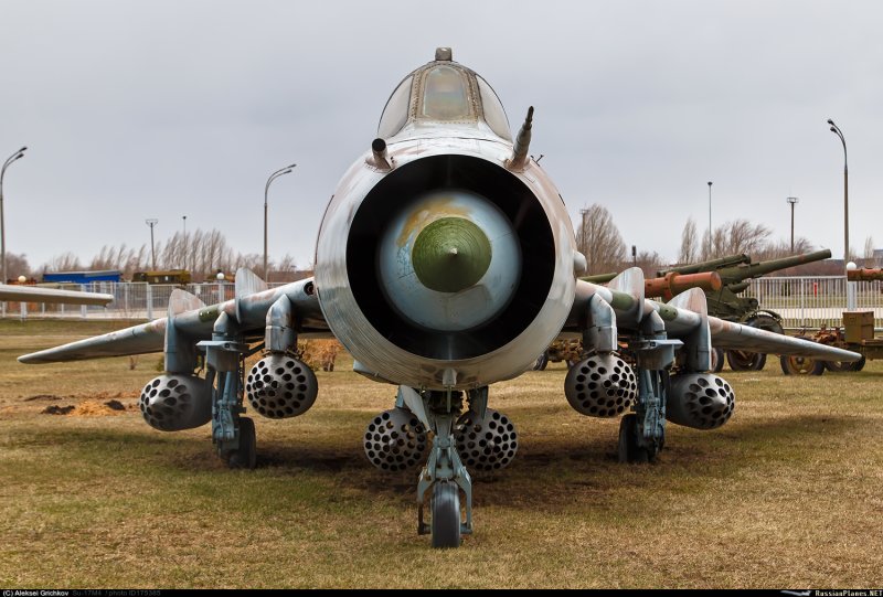 Су 17 м4 шасси