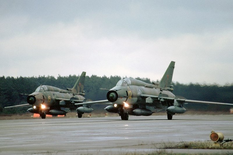 Су-17 истребитель-бомбардировщик