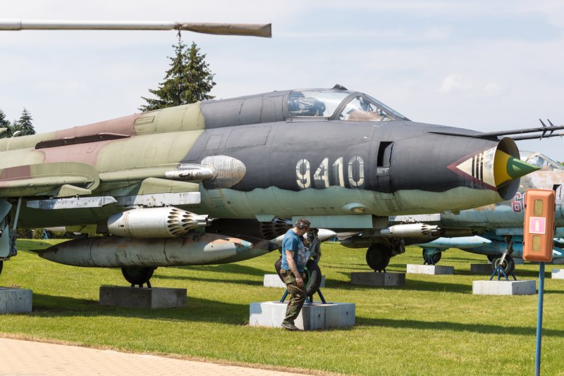 Су-17 истребитель-бомбардировщик