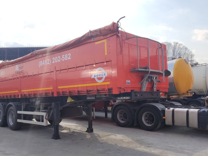 Полуприцеп Bodex Kis 3wa.