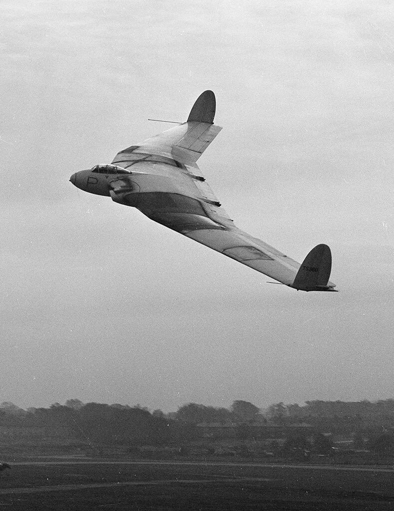 Armstrong Whitworth a.w.52