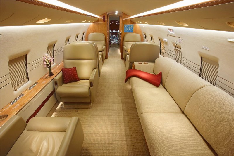 Bombardier Challenger 604 салон