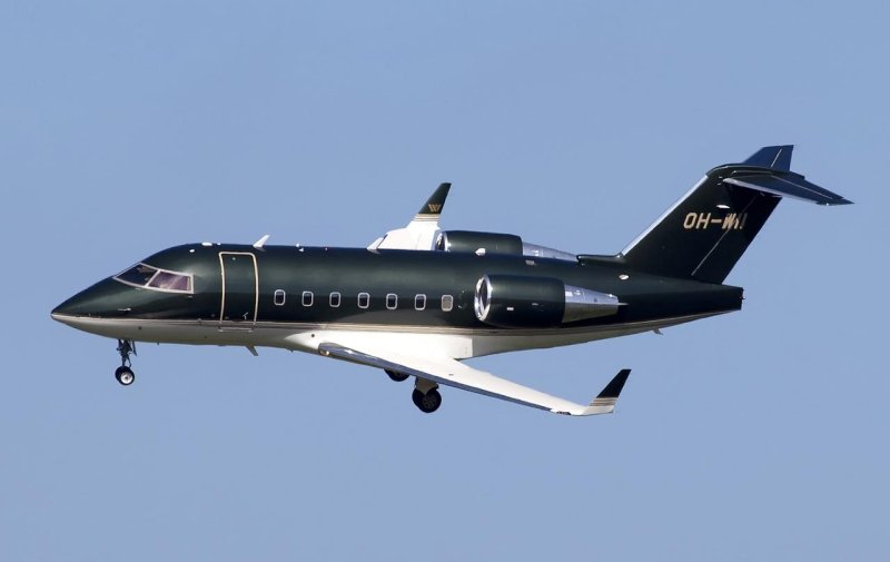 Самолет Bombardier Challenger 600