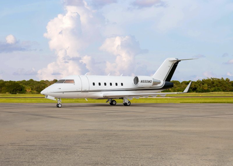 Challenger 604