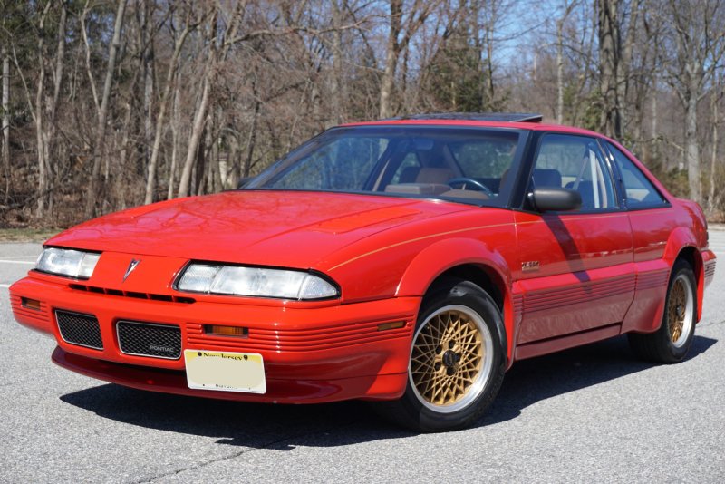 Pontiac Sunbird Coupe 1990