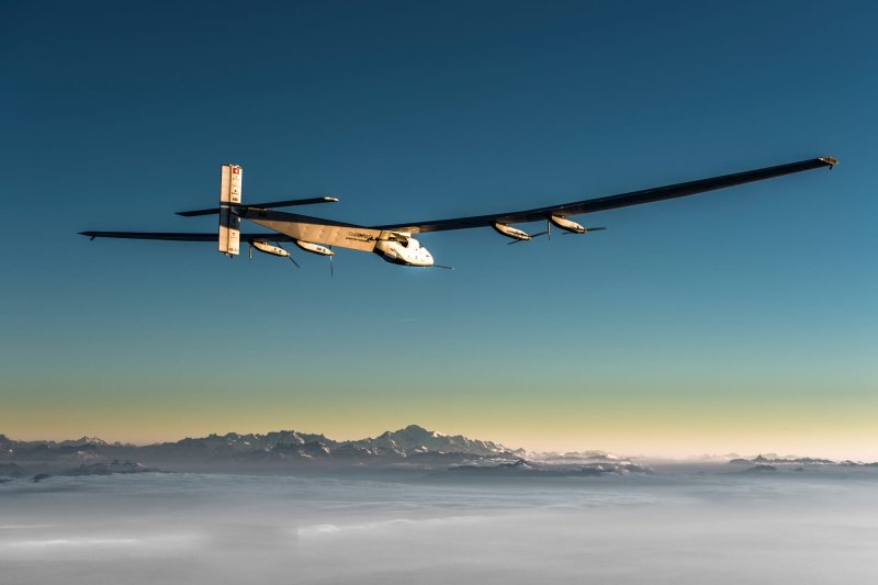 «Солнечный» самолет Solar Impulse