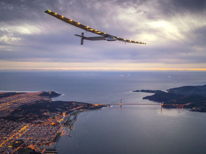 Самолет на солнечных батареях Solar Impulse 2