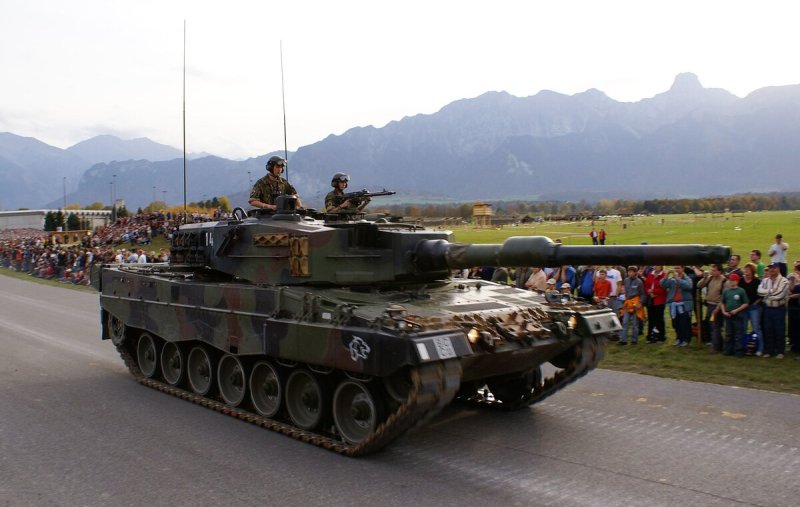 PZ-87 Лео