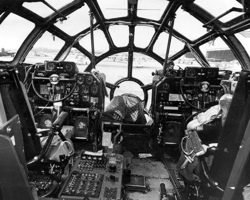 B-29 Superfortress кабина