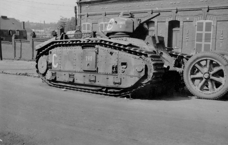 Подбитые французские танки 1940