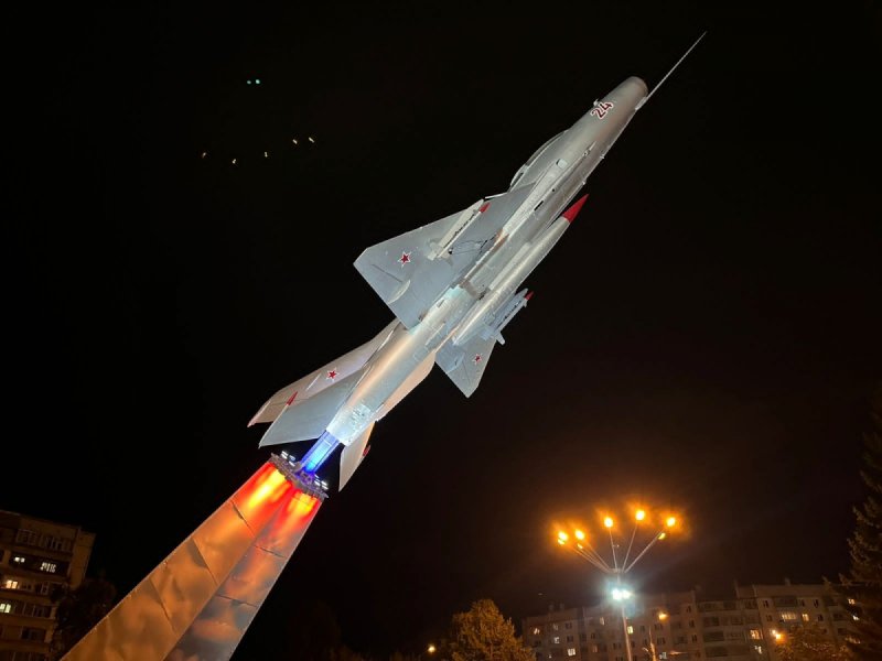 Самолет памятник миг-21 Морозовск