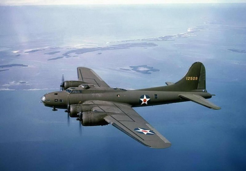 B17 самолет бомбардировщик модель