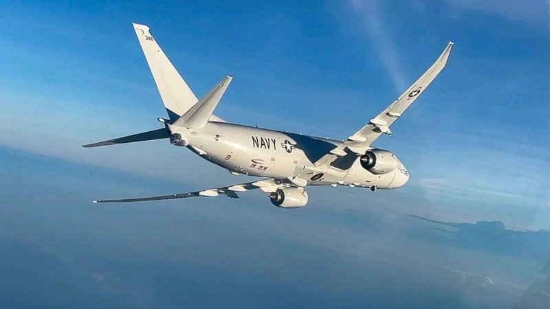 Самолёт Посейдон p8