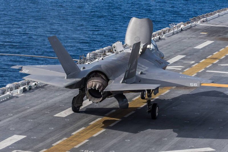 Истребитель США F-35