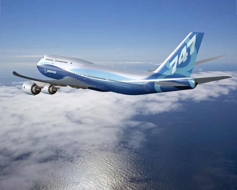 747-8 INTERCONTINENTAL
