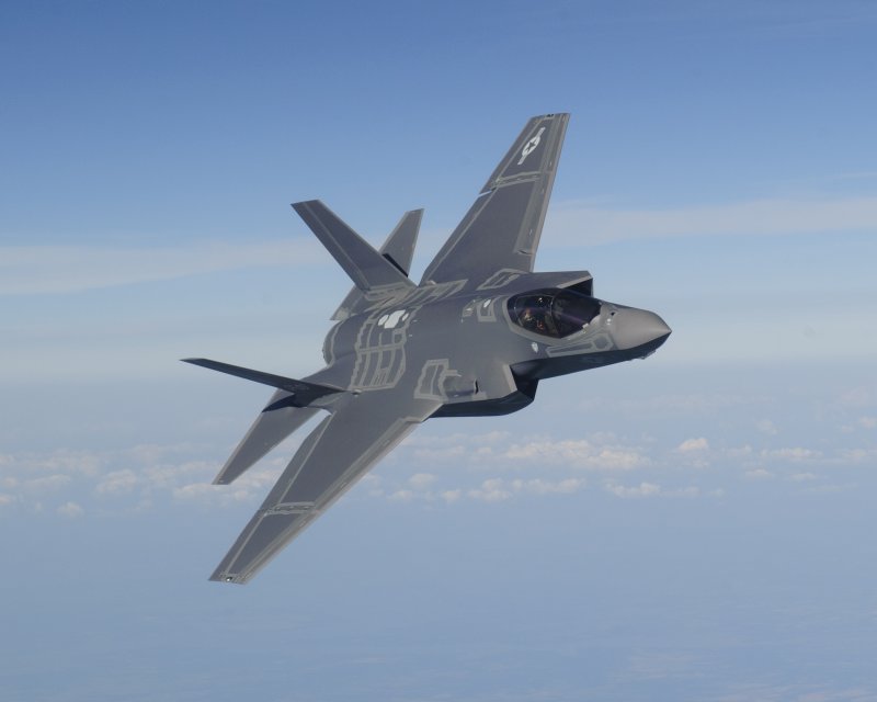 F 35 Lightning 2