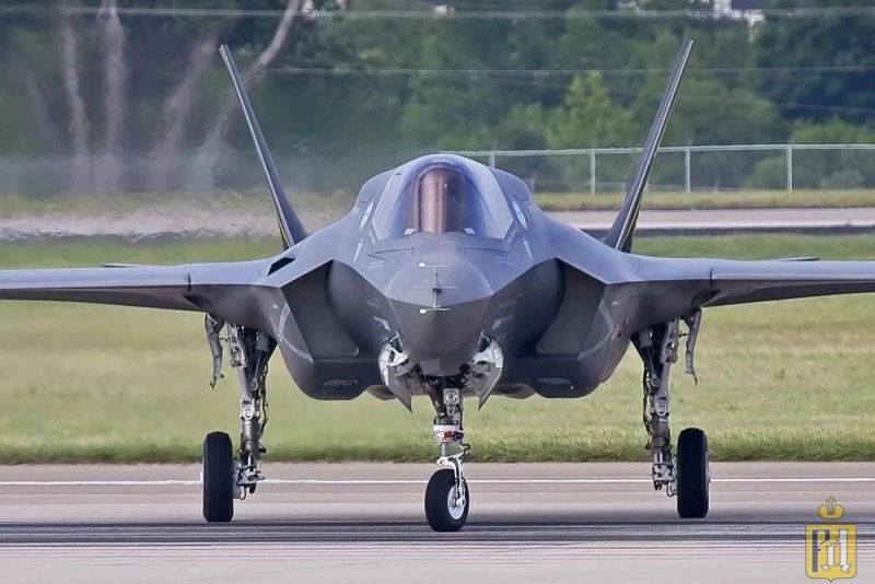 Американский истребитель пятого поколения f-35
